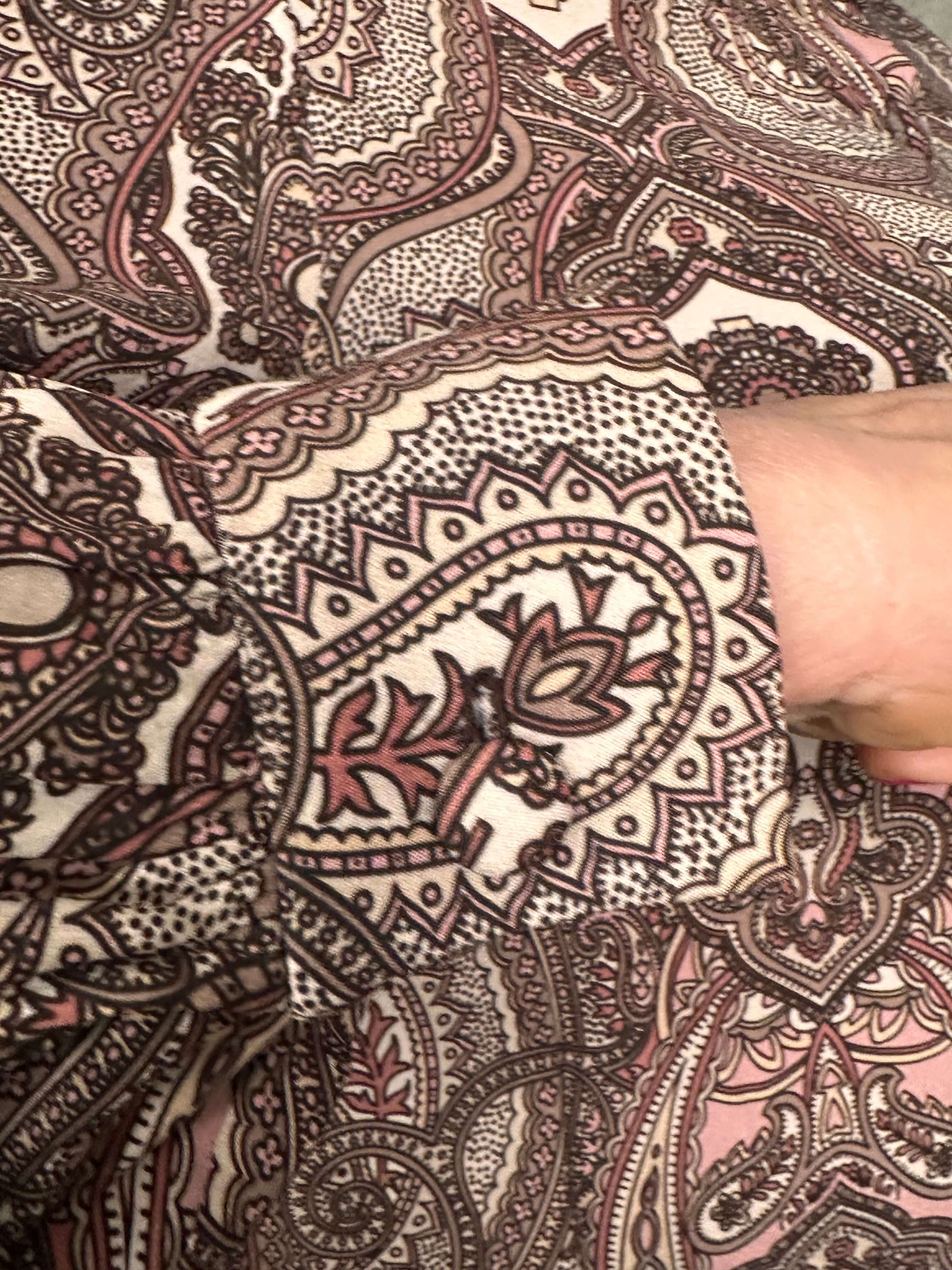 Camicia Elisabeth: Eleganza Senza Tempo in seta