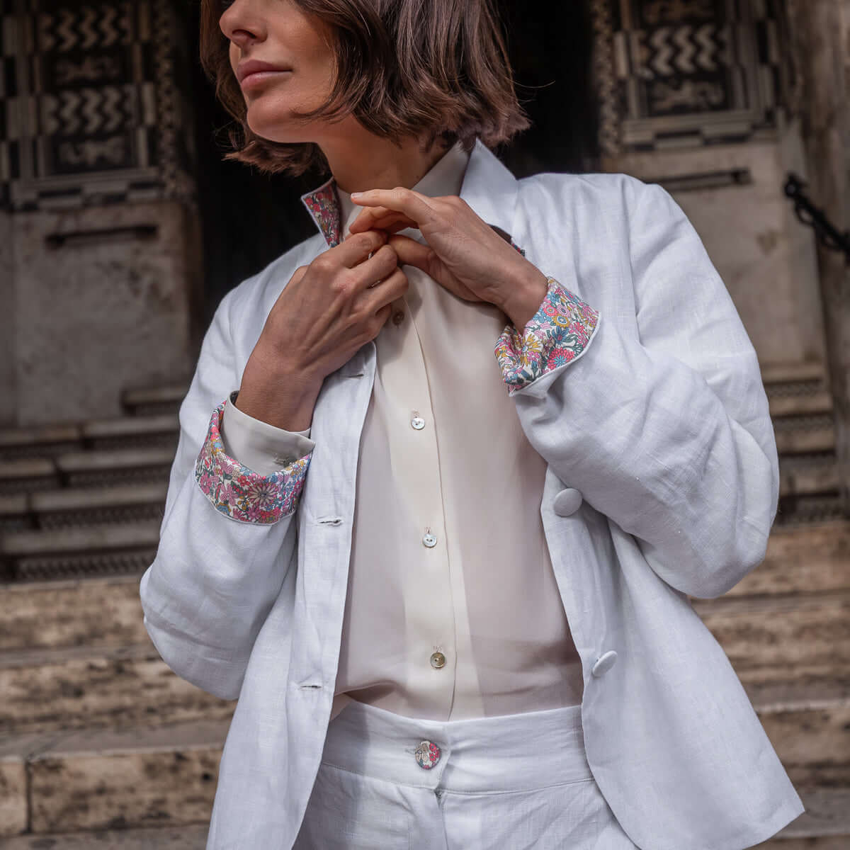 Giacca José in lino con riporti interni in cotone Liberty | Floralia