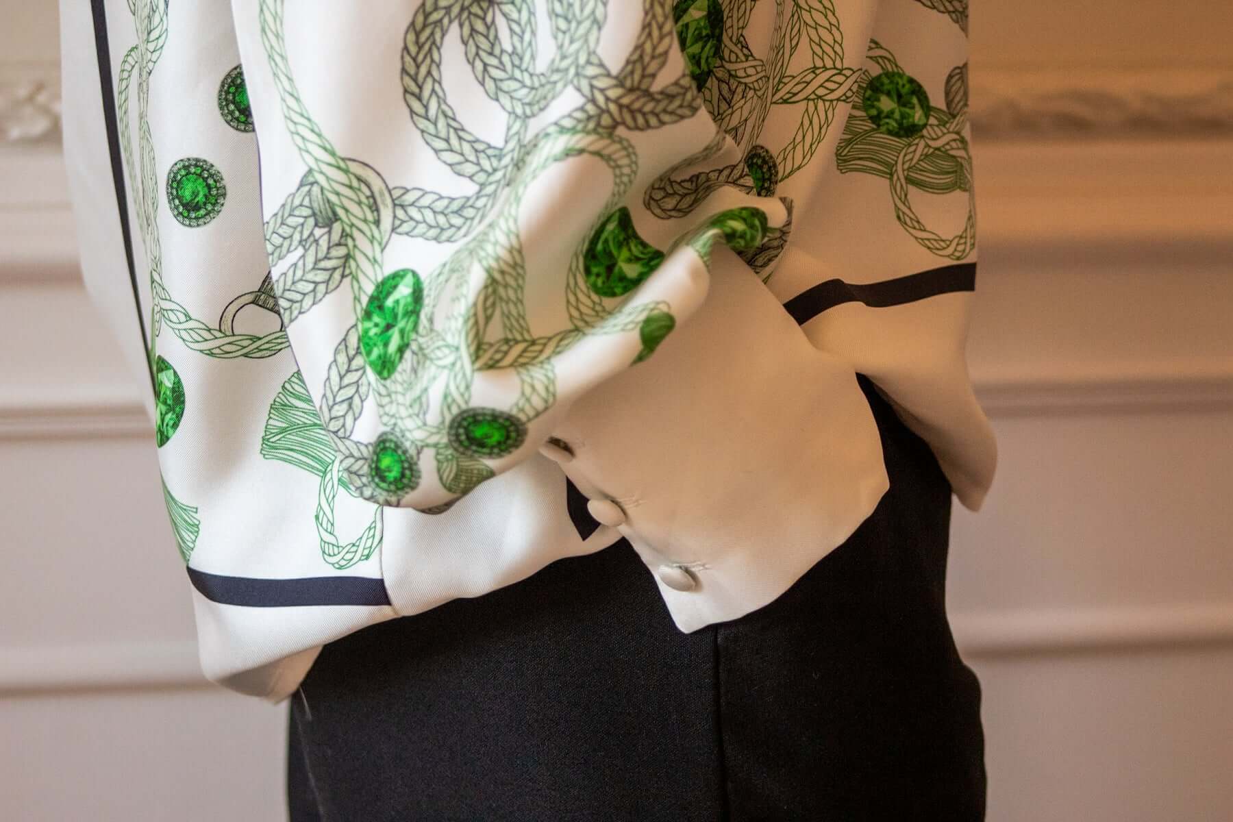 Blusa Elisabeth in twill di seta smeraldo