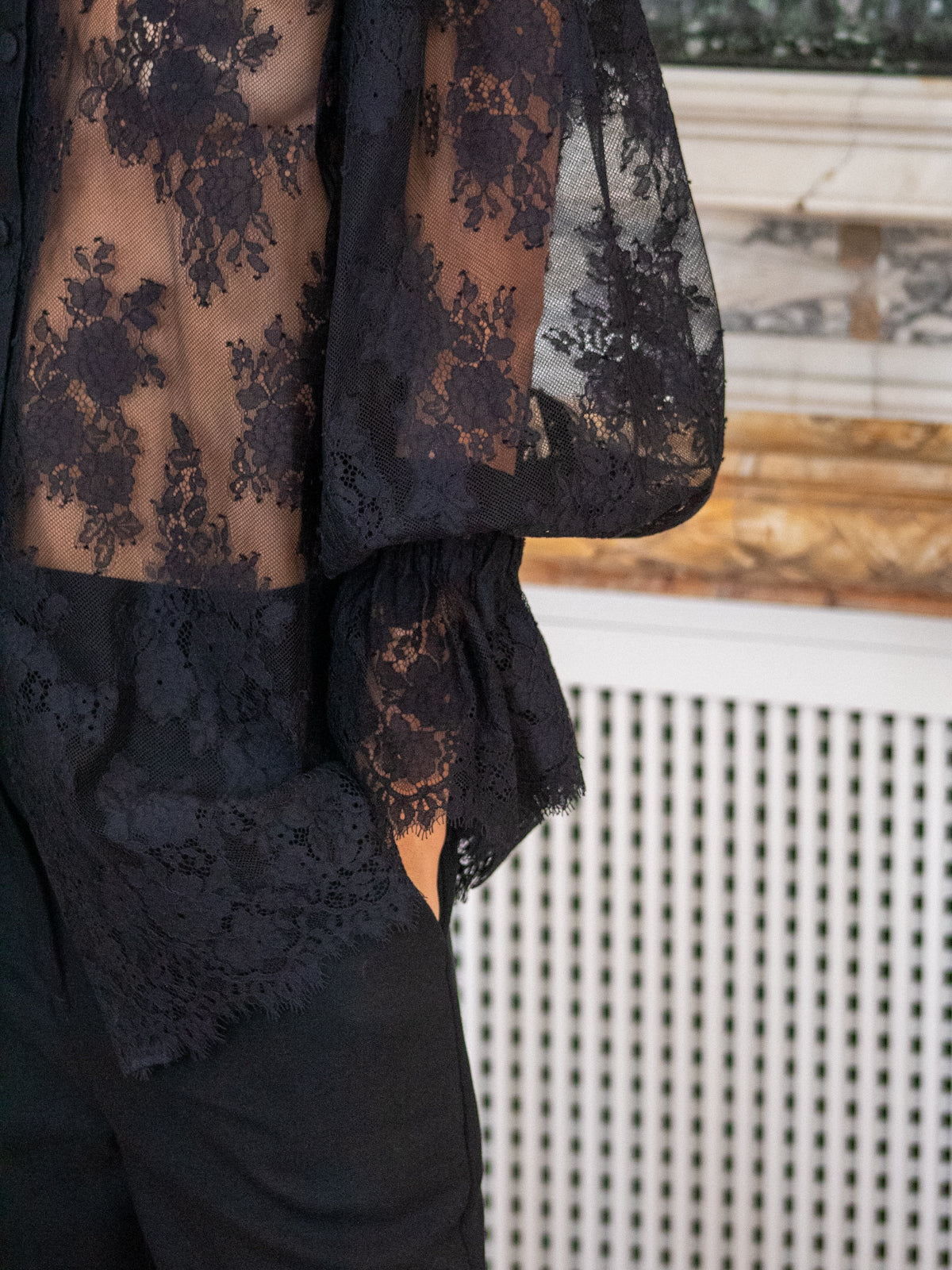 Camicia in Chantilly nera