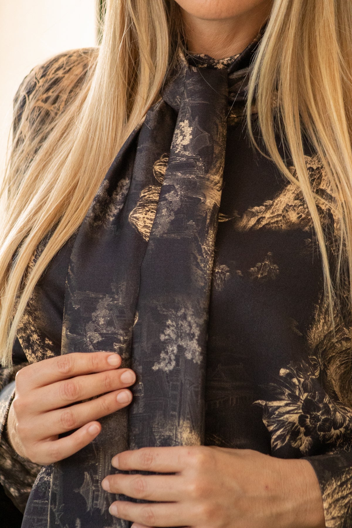 Camicia oriente abbottonatura Frontale nera