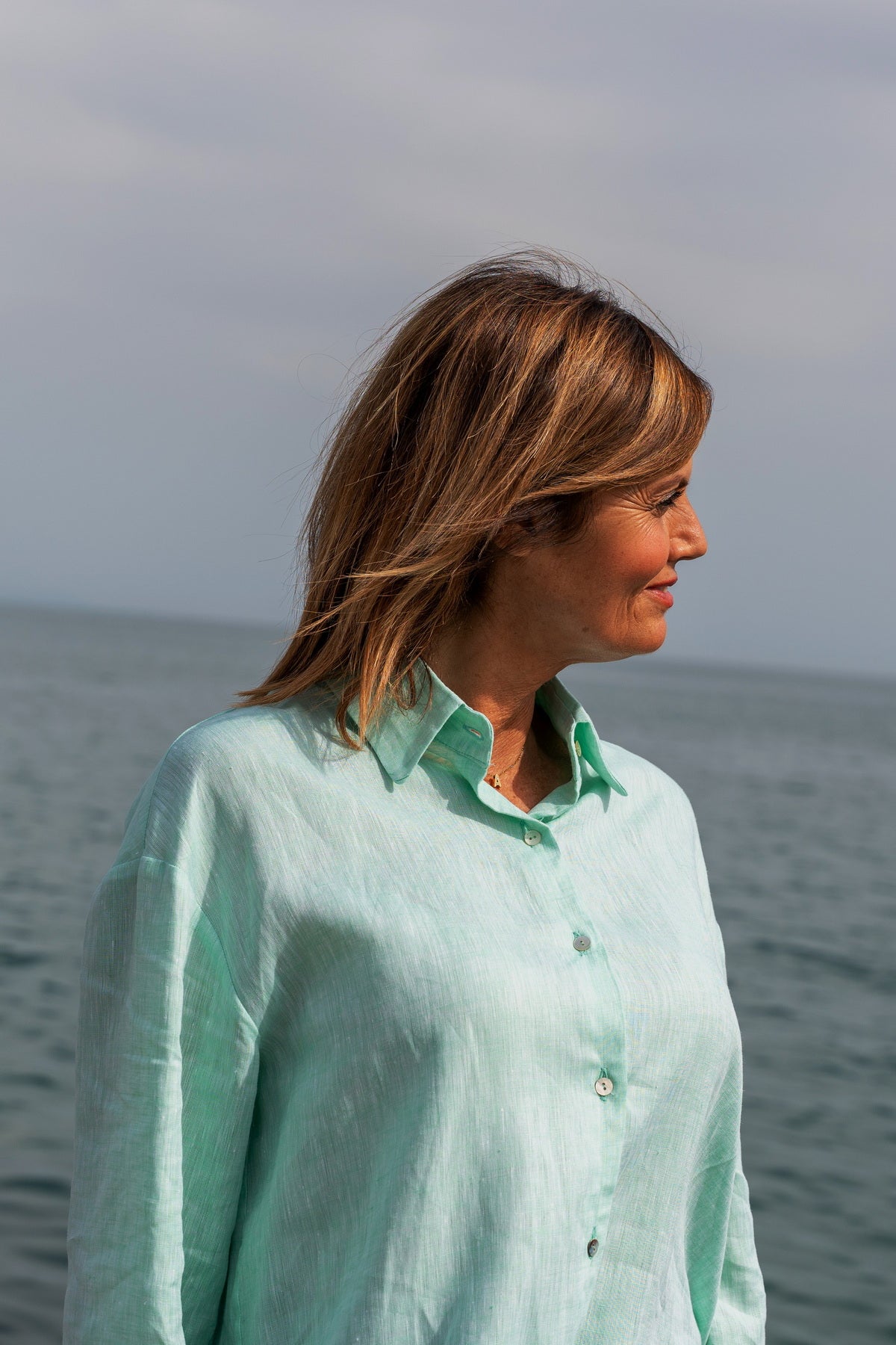 Camicia Capri in lino acquamarina