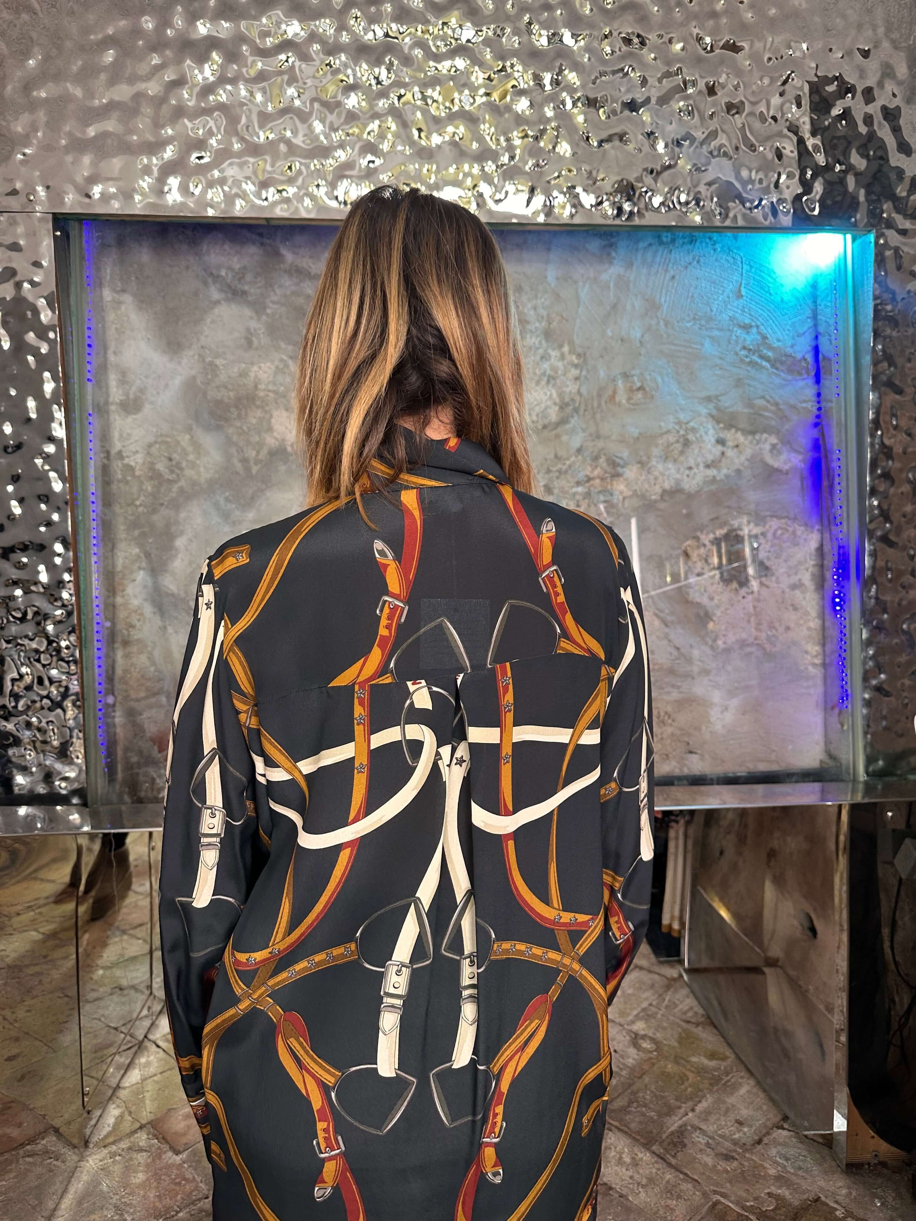 Camicia Elisabeth: Eleganza Senza Tempo in crepe de chine