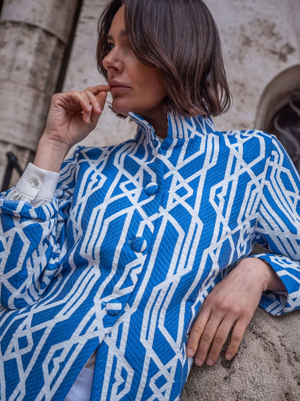 Giacca Calla in Jacquard Blu e Bianco  | Atelier Floralia