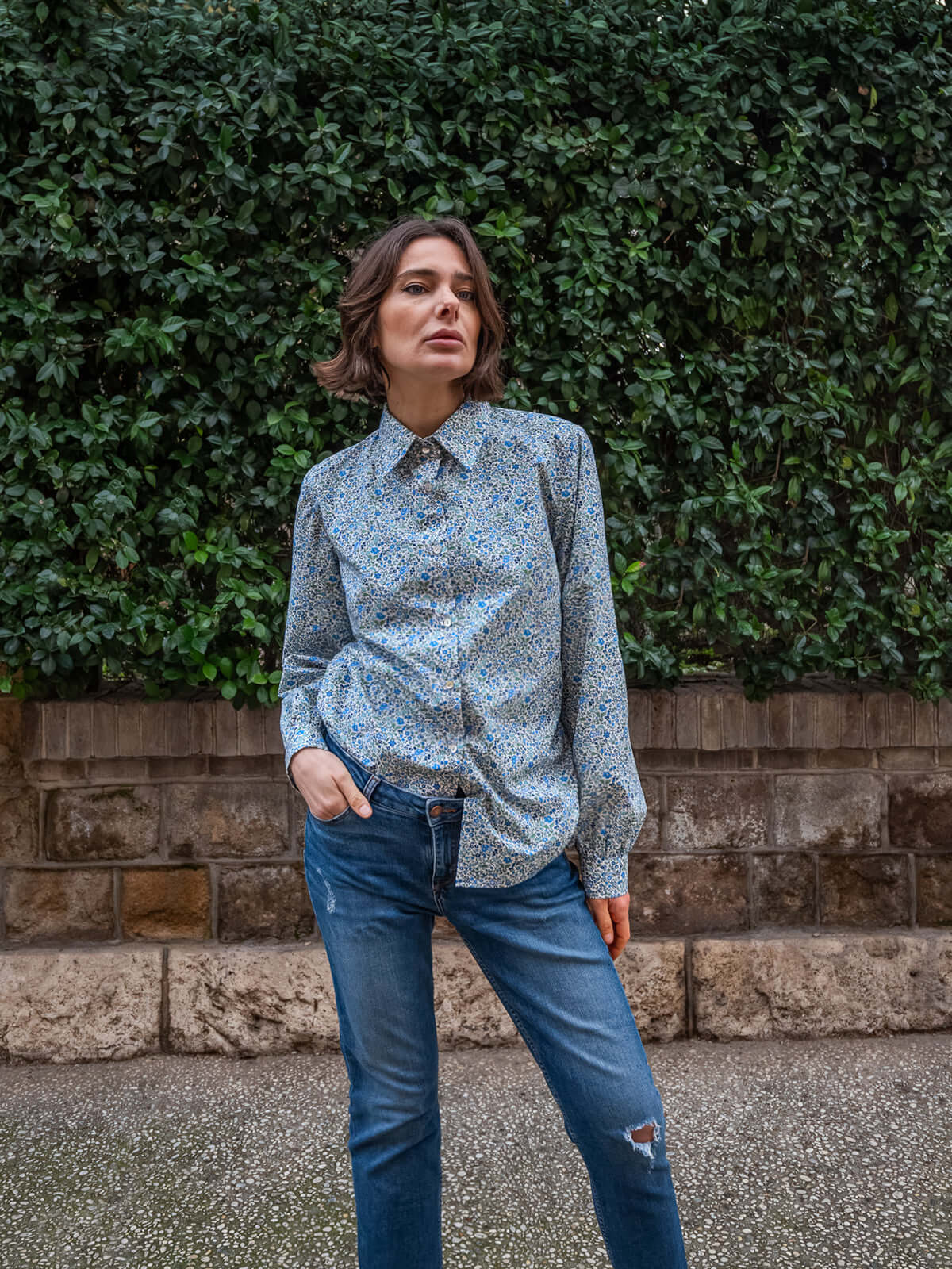 Camicia in Cotone Liberty — fiori blu | Floralia