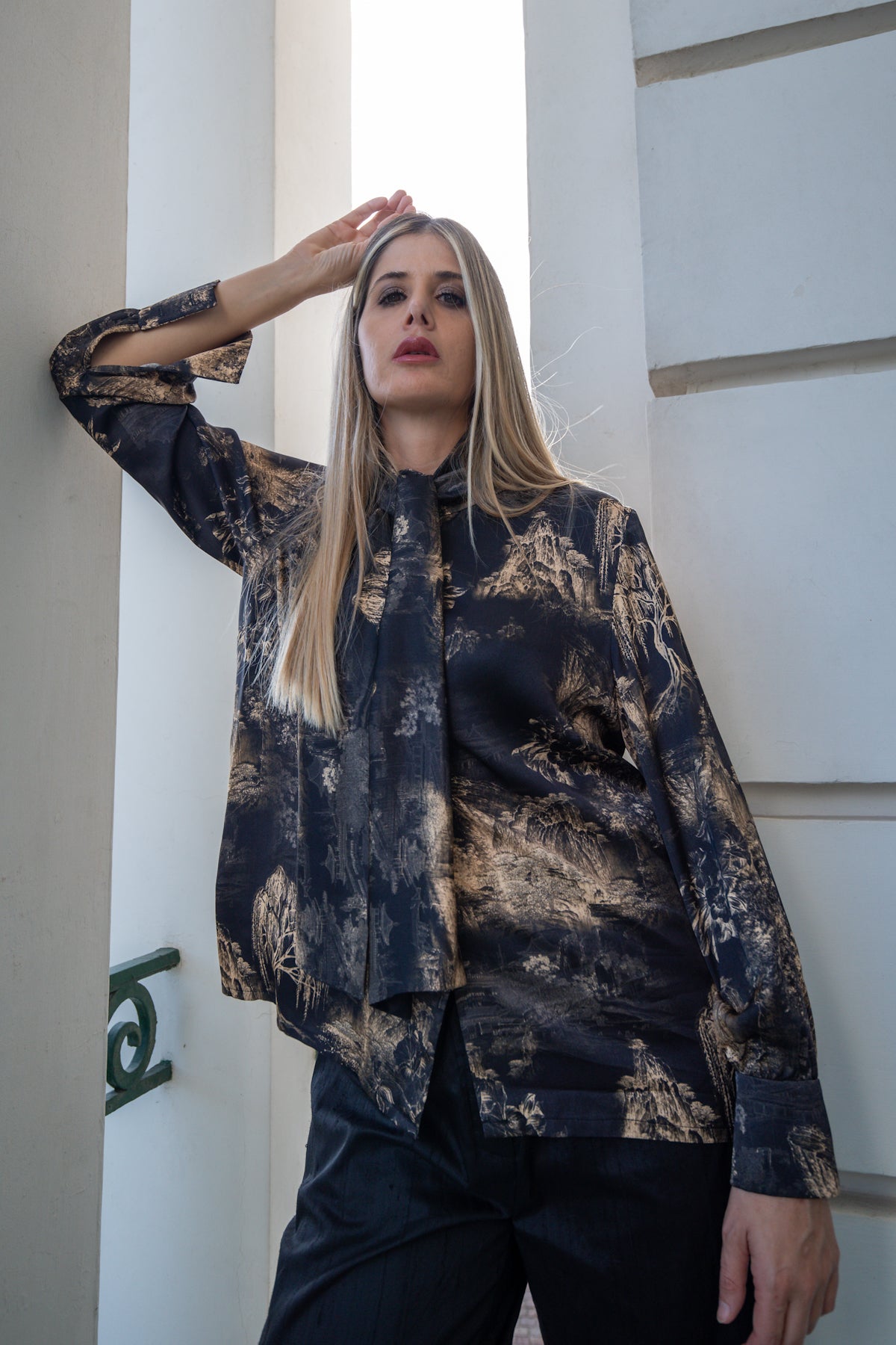 Piumino Reglan Reverso in Velluto e nero Oriente