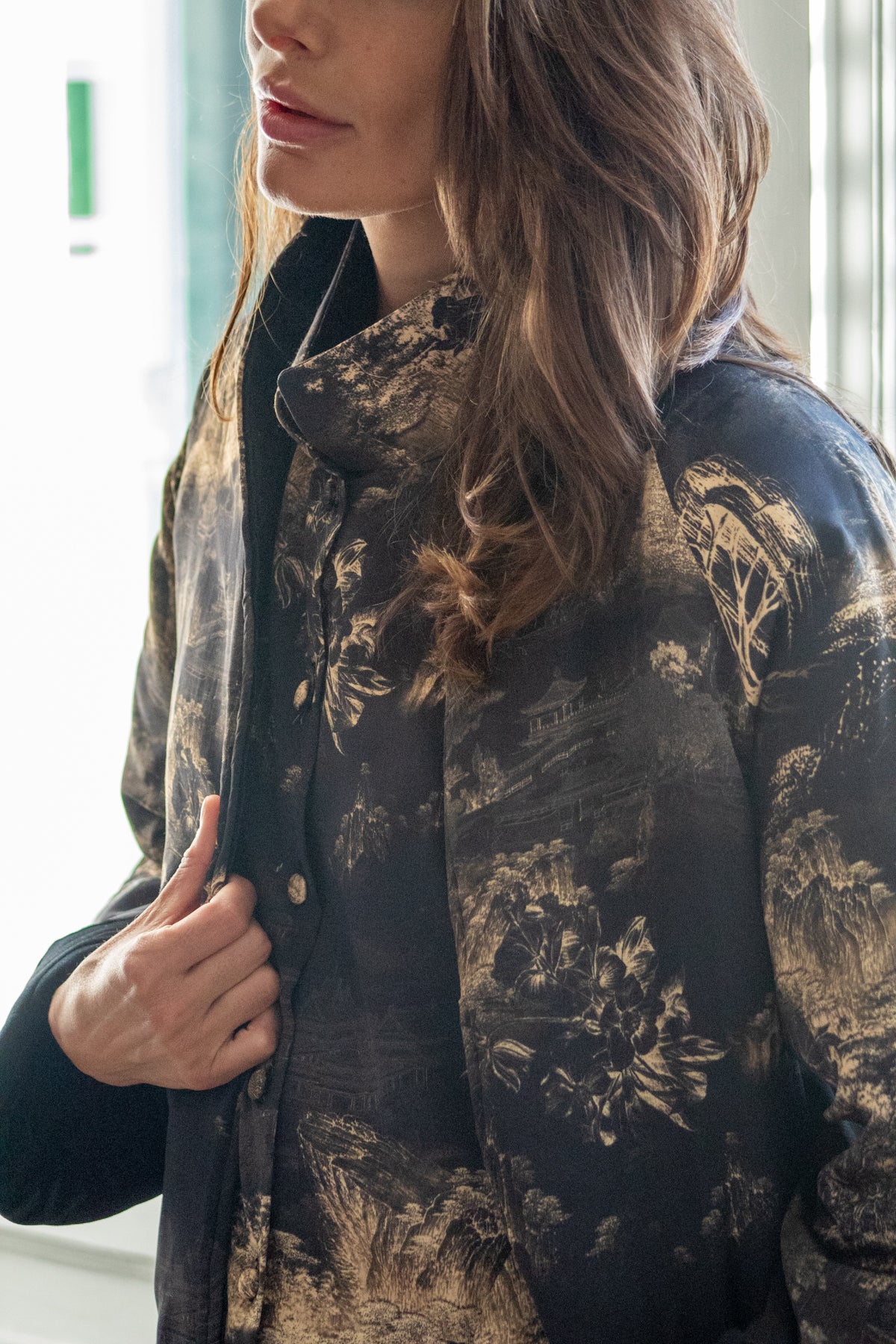 Piumino Reglan Reverso in Velluto e nero Oriente