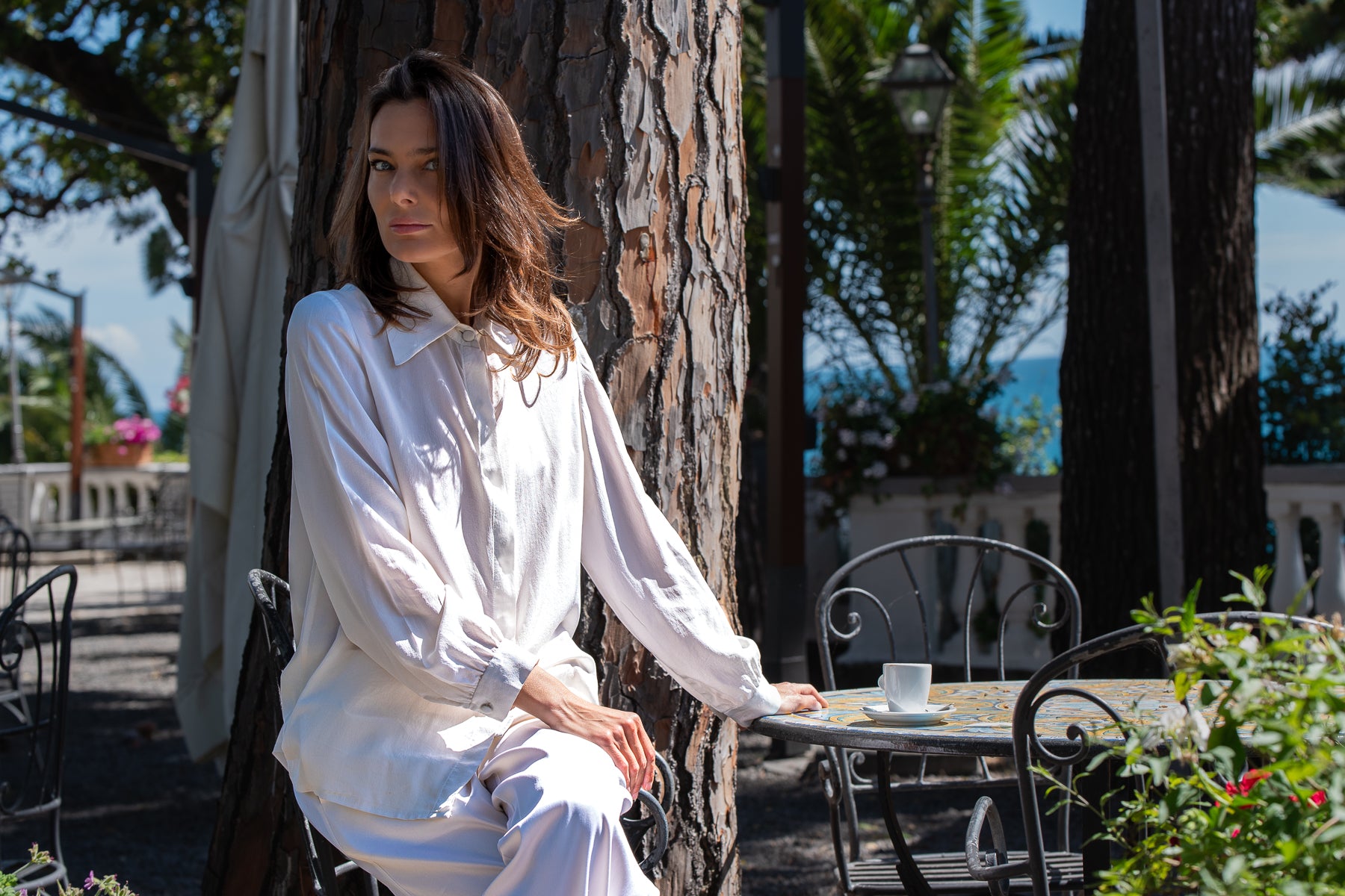 Camicia Elisabeth: Eleganza Senza Tempo in tinta unita crepe de chine