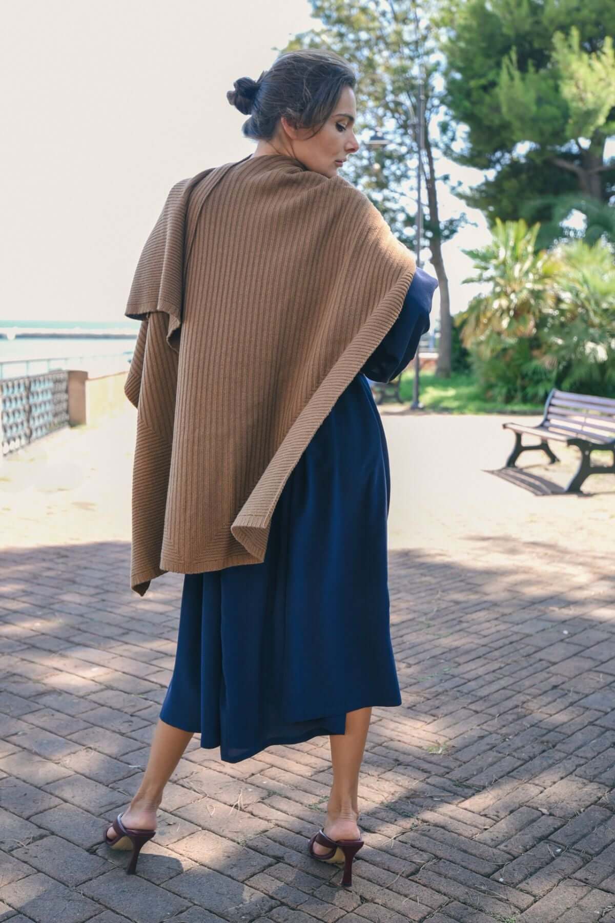 Mantella Grece in Lana cammello